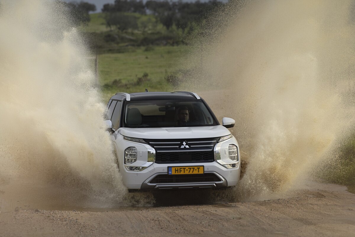 Mitsubishi Outlander PHEV