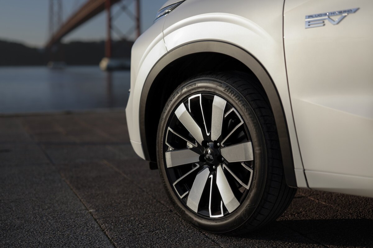 Mitsubishi Outlander PHEV